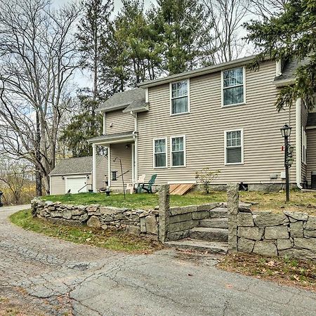 Remodeled Farmhouse In Waterford Near 2 Beaches! Exterior foto