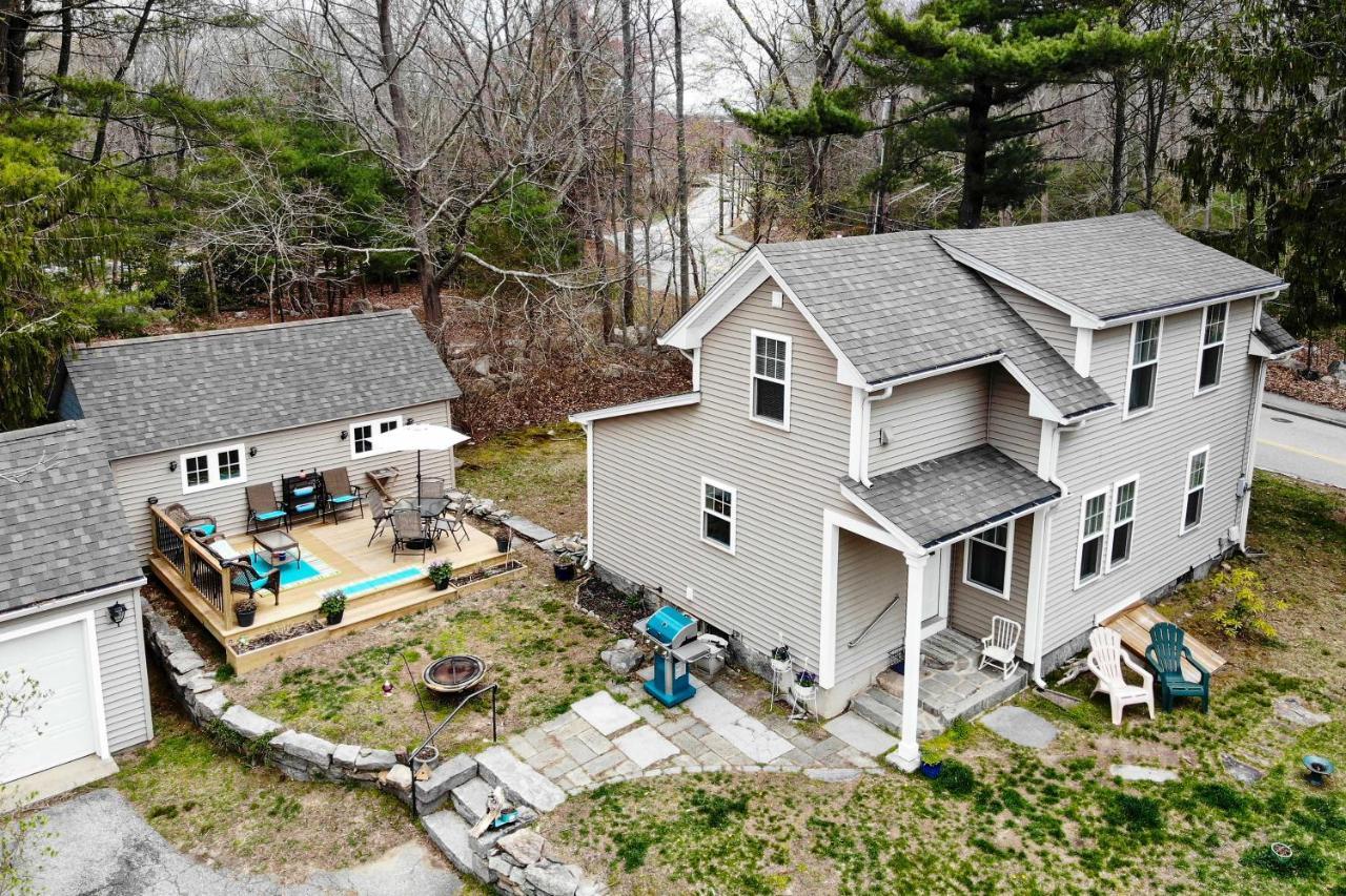 Remodeled Farmhouse In Waterford Near 2 Beaches! Exterior foto